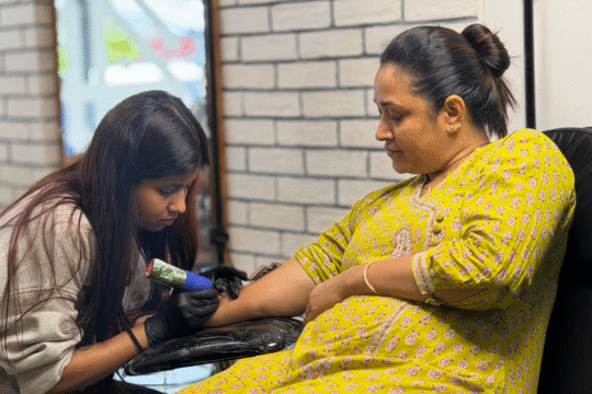 Comfort and Creativity Benefits of Choosing a Female Tattoo Artist