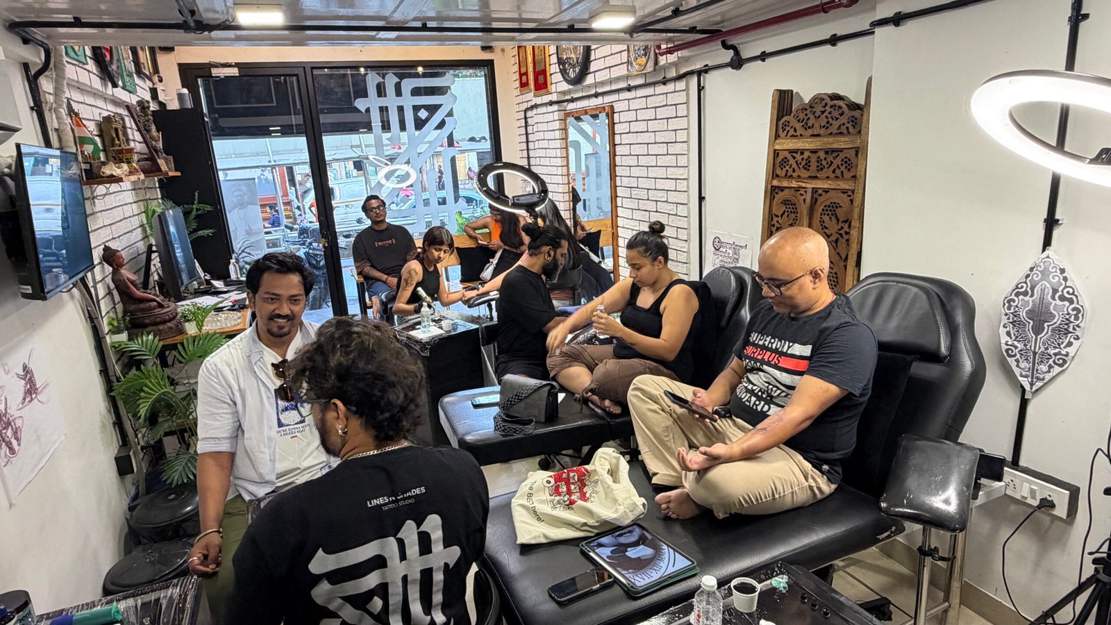 Tattoo Studio Equipment Explained: What Professional Artists Use